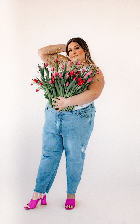 Abbi flower photoshoot OMG Flowers In Pants Photoshoot, Pride Photoshoot, Pants Photoshoot, Flower Photoshoot, Studio Photos, Flower Top, Flower Tops, Top Photo, Photo Session