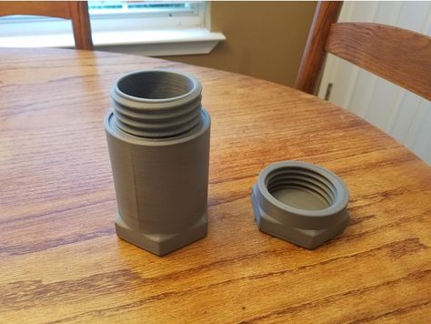 Waterproof container with an o-ring groove. Good for small items while boating or camping. Organisation, 3d Printing Diy, 3d Printed Objects, 3d Printing Projects, 3d Modelle, Small Items, Boating, O Ring, 3d Design