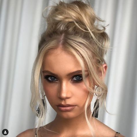 Deb Hairstyles Updo, Formal Buns High, High Bun Homecoming Hairstyles, High Updo With Front Pieces Down, High Messy Bun Prom, High Messy Bun Bridesmaid, High Bun Hairstyles For Prom, Formal High Bun Hairstyles, Messy High Updo Wedding