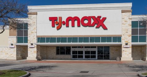 15 Hot T.J. Maxx Deals to Snatch This Month (Before They're Gone) Levin Furniture, Best Travel Credit Cards, Swivel Glider Recliner, Net Income, Leather Stool, Empty Spaces, Swivel Glider, Bar Seating, Home Warranty