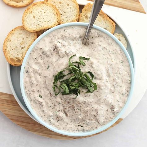 Creamy Garlic Mushroom Dip Mushroom Dip Recipes, Mushroom Dip, Creamy Garlic Mushrooms, Garlic Dip, Sautéed Mushrooms, Dip Recipes Easy, Garlic Mushrooms, Roasted Mushrooms, Sauteed Mushrooms