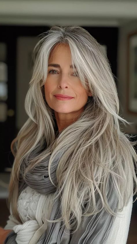 We tend to associate old(er) people with grey hair and while many of them are rocking the wise wizard look, others opt for something a little more... colorful. Makeup Grey Hair, Long Hair Over 50 Older Women, Long Grey Hair, Long Hair Older Women, Shag Hair, Inspiring Hairstyles, Long Silver Hair, Silver Haired Beauties, Grey White Hair