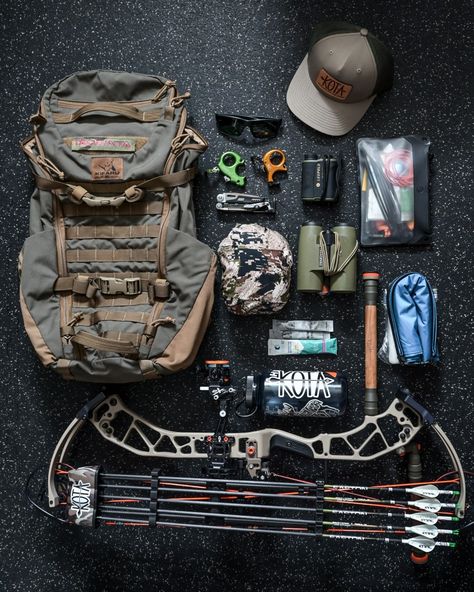 Bowhunting Gear, Diy Archery Target, Bow Hunting Tips, Bow Hunting Gear, Apocalypse Survival Gear, Expedition Gear, Archery Gear, Hunting Room, Bushcraft Gear