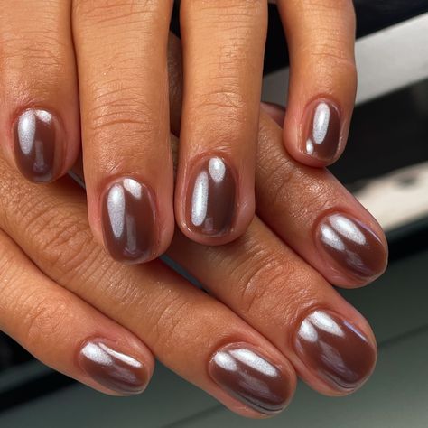 this fall szn: 🍩 🤎 . . . . glazed donut nails, chrome nails, short nails #fallnails #nailtrends #glazeddonutnails #shortnails #geloverlay #structuredgelmanicure #healthynails #roundnails #manicure #gelnails #chicagonails #napervillenails #630nails #independentnailtech #privatenailtech Short Chrome Nails Fall, Chocolate Glazed Nails Short, Chocolate Chrome Nails Short, Short Brown Chrome Nails, Short Glazed Nails, Chrome Short Nails, Chocolate Chrome Nails, Short Chrome Nails, Short Brown Nails