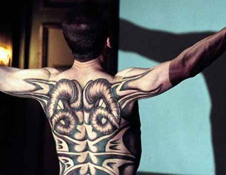 RED DRAGON Red Dragon Movie, Hannibal Rising, Red Dragon Tattoo, The Red Dragon, Francis Dolarhyde, Movie Tattoo, Colors Show, Movie Tattoos, Dragon Movies