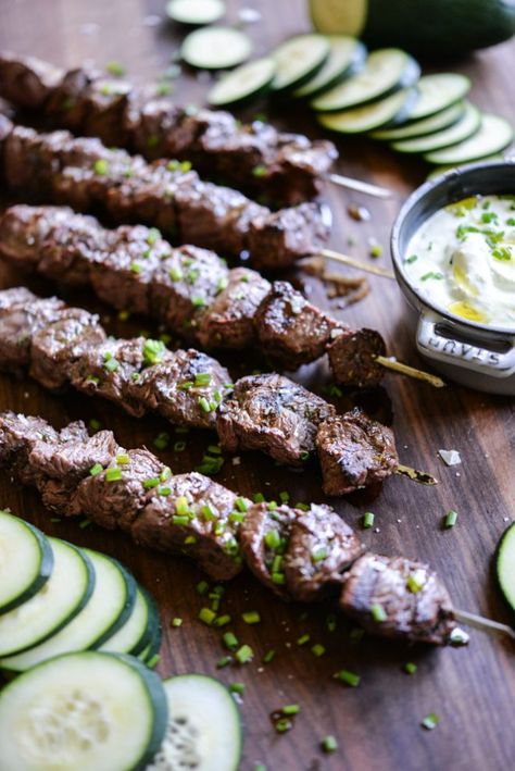 Greek Beef Kabobs, Lamb Souvlaki Recipe, Greek Beef, Souvlaki Recipe, Lamb Kebabs, Bbq Summer, Bbq Recipe, Beef Kabobs, Beef Skewers