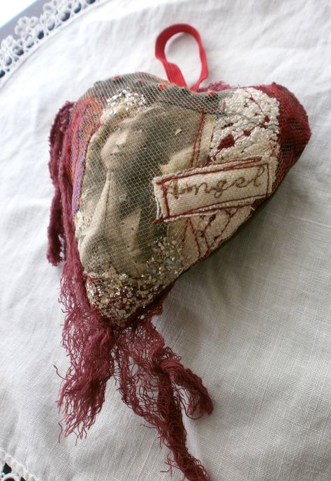 Altered State, Heart Christmas Ornaments, Textile Art Embroidery, Heart Christmas, Fabric Hearts, Angel Heart, Floral Embroidery Patterns, Fabric Heart, Velvet Heart