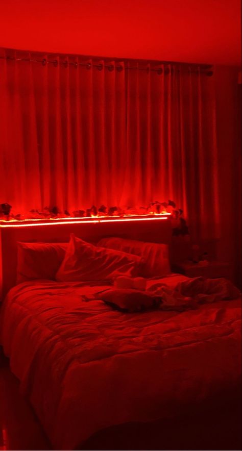 50s Bedroom Aesthetic, Sophisticated Teen Bedroom, Ambient Bedroom, Red Room Aesthetic, Red Lights Bedroom, Red Room 50 Shades, Rainbow Rooms, Pink Bathroom Vintage, Red Place