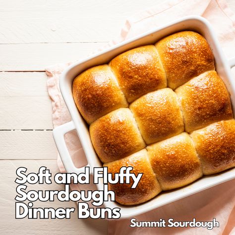 Soft Sourdough Dinner Buns - Recipe Easy Sourdough Rolls Recipe, Sourdough Buns Recipes, Sourdough Slider Buns, Best Sourdough Starter, Sourdough Bun Recipe, Dinner Buns, Sourdough Buns, Sourdough Dinner, Sourdough Dinner Rolls