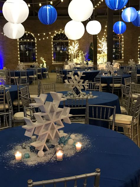 Snow Christmas Party Theme, Winter Wonderland Wedding Centerpieces Diy, Corporate Holiday Party Ideas Winter Wonderland, Winter Wonderland Christmas Theme Decor, Snow Themed Decorations, Winterland Theme Party, Winter Ball Ideas Decoration, Winter Land Party Theme, Winter Dance Decorations Diy