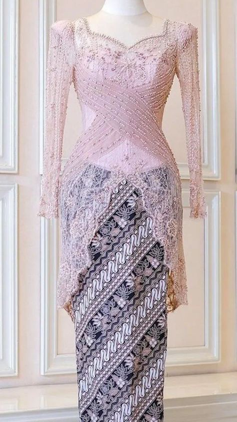 Kebaya Engagement Hijab, Kebaya Pink, Kebaya Brokat Modern, Kebaya Simple, Renda Kebaya, Kebaya Modern Hijab, Model Dress Kebaya, Kebaya Lace, Braidsmaid Dresses