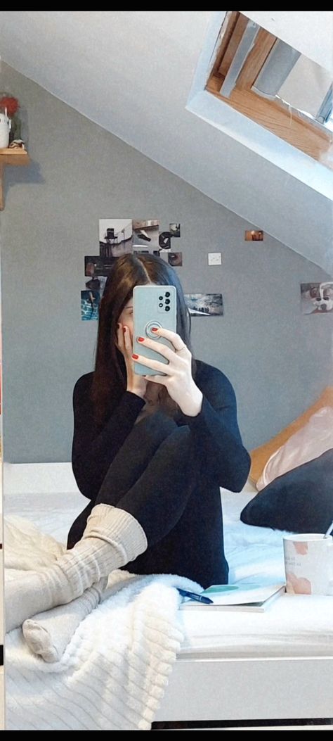 Winter outfit inspo full black outfit leegings and collared black top with off white fluffy socks/ Instagram photo inspo Fuzzy Socks Outfit Leggings, Fluffy Socks Outfit, Fuzzy Socks Outfit, Slouch Socks Outfit, Full Black Outfit, Cozy Weather, Socks Outfit, Neon Shorts, Slouch Socks