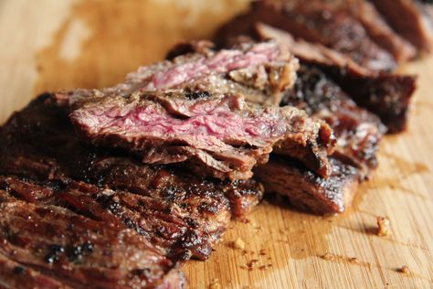 Use leftover pickle juice to brine this grilled skirt steak! Broiled Oysters, Grilled Skirt Steak, Bourbon Recipes, Perfect Steak, Pickle Juice, Skirt Steak, Lamb Recipes, Pickling Recipes, Beef Dishes