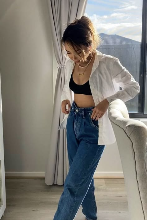 Styling Bralettes Outfits, Bralette Outfit Ideas, Bralettes Outfits Casual, Lace Bra Outfit, Bra Outfit, Open Blouse, Outfit Blazer, Bralette Outfit, V Cute