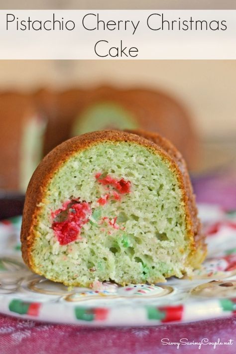 Pistachio Cherry Christmas Cake Recipe: A moist and festive cake that tastes like cherry and pistachio. Pistachio Christmas, Cocoa Cones, Pistachio Cake Recipe, Cherry Christmas, Perfect Christmas Dessert, Christmas Cake Recipe, Cookie Balls, Pistachio Pudding, Pistachio Cake