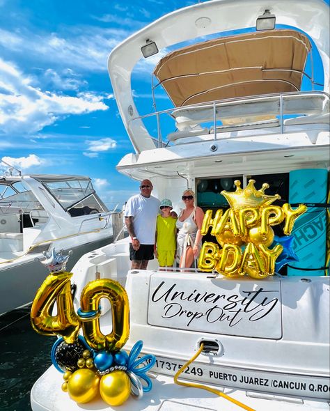 Package 3 Ballon’s decoration Yacht Party, Yacht Rental, Balloon Flowers, 40th Birthday, Cancun, Balloon Decorations, Flower Decorations, Balloons, Party Decorations