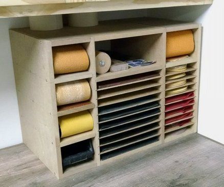 Sandpaper Storage Box Sandpaper Storage, Small Apartment Storage, Garage Organisation, Garage Workshop Organization, Garage Tool Storage, Woodworking Shop Layout, Woodworking Storage, Tool Storage Diy, Tools List