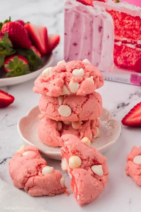 Easy Strawberry Cake Mix Cookies Recipe - Amira's Pantry Strawberry Brownie Cookies, Strawberry Cake Batter Cookies, 3 Ingredient Strawberry Cookies, Cookies With Strawberry Jam, Box Cookies Recipes, Pink Cookie Cake, Cake Box Cookies Recipes, Hana Ideas, Chocolate Chip Cookies Recipe Easy