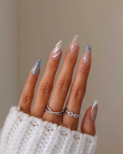 Looking for cute Vacation nails and design ideas? You’ll love this list of modern, chic ideas including tropical nails (Mexico trip!), beach nails, and other elegant nails. There’s also Disney nails, and ideas for a winter getaway too! With a variety of styles including coffin, almond shape, square, short long, acrylic, gel, and natural nails, this list has it all! Whether you want simple white nails or fun pink or blue, you’ll love this list for 2023! Blue Christmas Nails, Winter Nails Acrylic, Nail Colors Winter, Sweater Nails, Blue Nail Designs, Snowflake Nails, Vacation Nails, Winter Nail Designs, Christmas Set