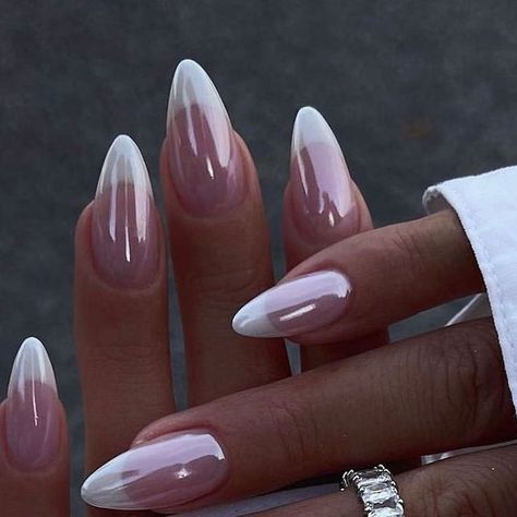 𝚗𝚊𝚒𝚕𝚜 𝚙𝚑𝚘𝚝𝚘𝚜 & 𝚟𝚒𝚍𝚎𝚘𝚜 💅 on Instagram: "Gorgeous nails 🤍 via @jet_set_beauty_nails tags: #nail_me_good #nailtechlife #nailove #nailsunnytutorial #nail2inspire #nailwow #theglitternail #coffinshapenails #pinkandwhitenails #nailpictures #nails4today #vietnails #nailmag #nailsmakeus #atlnailtech #acrylicnailswag #nailinspiration #nailbar #nailheaven #nailperfection #nailgeek #nailcommunity #nailofinsta #winternails #nailartheaven #nailsporn" Elegant Nails, Prom Nails, Classy Nails, Pretty Acrylic Nails, Chic Nails, Chrome Nails, Gorgeous Nails, Cute Acrylic Nails, Nail Trends