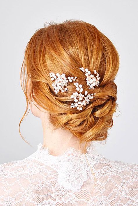 swept back wedding hairstyles low updo on red hair with white accessorises nicole drege via instagram Wedding Hairstyles Low Updo, Wedding Haircut, Low Updo, Best Wedding Hairstyles, Short Wedding Hair, Trending Hairstyles, Wedding Hair And Makeup, Wedding Hair Accessories, Hair Accessories For Women