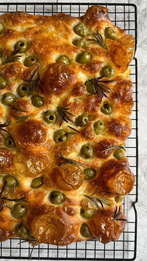 Lacey Bakes Focaccia, Lace Bakes Focaccia, Lacey Ostermann, Foccia Bread, Overnight Focaccia, Sourdough Focaccia Recipe, Foccacia Recipe, Sourdough Focaccia, Foccacia Bread