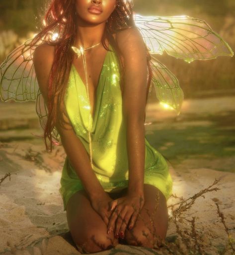 Fairy Photo Shoot Ideas, Fairy Goddess Aesthetic, Black Fairy Photoshoot, Fairy Inspired Photoshoot, Pixie Fairy Aesthetic, Aisha Core, Fairy Photoshoot Ideas, Black Fairy Aesthetic, Leo Photoshoot