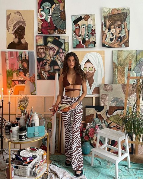 Daniella Jones, Painter Photography, Art Studio Room, Foto Tips, Artist Aesthetic, Being Creative, Arte Inspo, Dream World, Artist Life