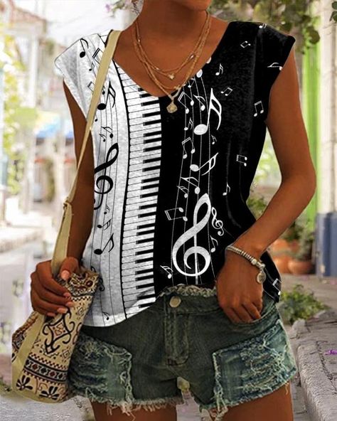 Piano Notes, Piano Key, Key Notes, Notes Style, Color Shorts, Printed Sleeves, V Neck Tops, Summer Shirts, Fashion Prints