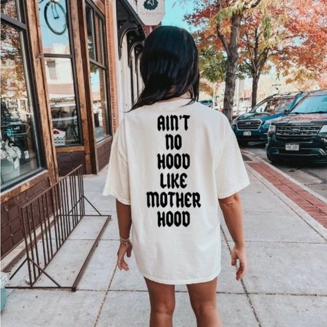 Motherhood Womens T Shirt No Hood Like Motherhood, Graphic Tees Funny, Motherhood Shirts, Mom Graphic Tees, Cute Shirt Designs, Vinyl Shirts, Funny Mom Shirts, Mom Tees, Selling Clothes