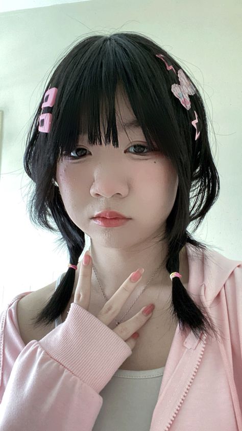 Kawaii Hairstyles Short, Harajuku Hairstyle, Japan Hairstyle, Harajuku Hair, Japanese Short Hair, Hair Clip Hairstyles, Kawaii Hair Clips, Hair Inspiration Short, Kawaii Hairstyles