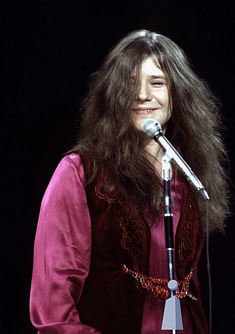 Janis Joplin on The Ed Sullivan Show, March 16, 1969. Photo by Jim Cummins. Janis Joplin Style, Janis Joplin Porsche, Ed Sullivan Show, Acid Rock, Ed Sullivan, The Ed Sullivan Show, Women Of Rock, Live Rock, Rock N’roll