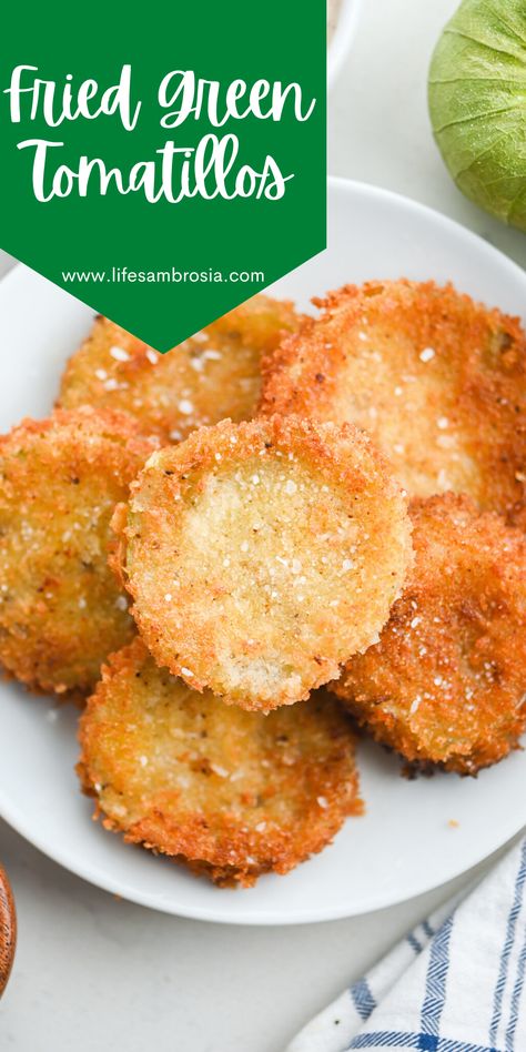 Fried green tomatillos are a southwestern twist on a classic southern dish, fried green tomatoes. Perfect as a side dish on their own, or add them to burgers and salads. Delicious! Hor Devours, Tomatillo Recipes, Fresh Vegetable Recipes, Warm Appetizers, Creamy Chipotle Sauce, Mexican Meals, Dutch Apple, Csa Recipes, Fried Green