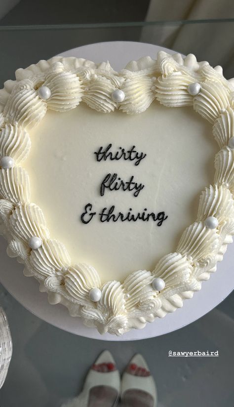 Mini 30th Birthday Cake, Girly 30th Birthday Cake, 29th Birthday Themes For Women, 30s Cake For Women, 30th Bday Party Themes For Women, Chapter 30 Birthday Cake, Cake Ideas For 30th Birthday Women, 3oth Birthday Ideas, Thirty And Flirty And Thriving