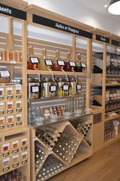 Magasin 100% vrac,"Au grain près", Marseille Zero Waste Grocery Store, Bulk Store, Zero Waste Store, Grocery Store Design, Eco Store, Supermarket Design, غرفة ملابس, Store Displays, Shop Interiors