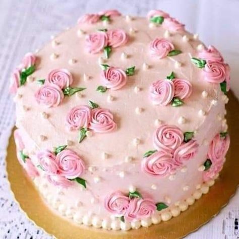 Pastel Flower Cake, Cake Decor Ideas, Buttercream Cake Decorating, Spring Cake, Simple Cake Designs, Creative Cake Decorating, Cake Decorating Frosting, Easy Cake Decorating, Cake Decorating Designs