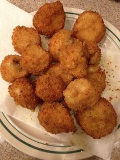 Party Appetizers Vegetarian, Nanas Recipes, Fried Mushrooms Recipe, Fried Mushroom Recipes, Appetizers Vegetarian, Breaded Mushrooms, Fried Mushrooms, Fried Foods, Party Appetizers