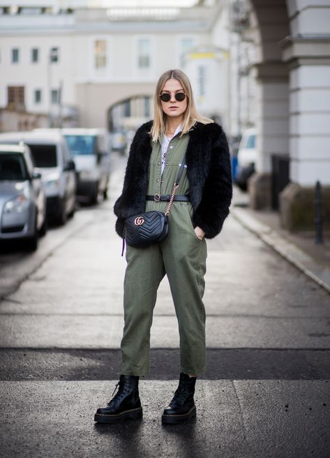 Go For a Utilitarian Look in a Green Jumpsuit Doc Marten Outfits, How To Wear Doc Martens, Green Jumpsuit Outfit, Combat Boot Outfits, Doc Martens Outfits, Combat Boot Outfit, Dr Martens Outfit, Doc Martens Style, Martens Style