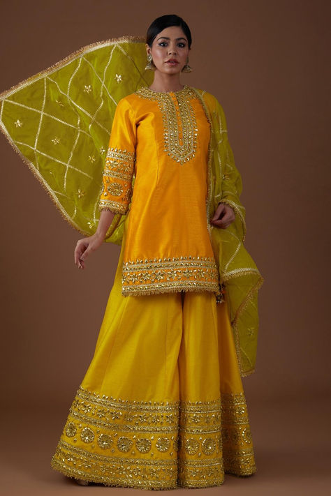 Preeti S Kapoor yellow embroidered A-line kurta sharara set Dholki Dress, Jaggo Outfit, Diwali Dress, Indian Fits, Haldi Dress, Green Dupatta, Long Blouse Designs, Diwali Dresses, Sharara Designs