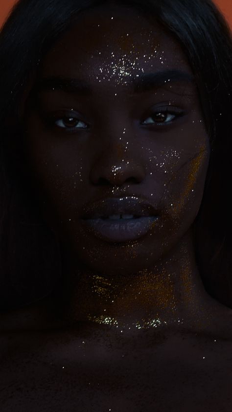 ✧･ﾟpinterest: @wnterflwer Skin Aesthetic, Body Glitter, Cebu, Brown Skin, Black Is Beautiful, Beauty Skin, Aesthetic Pictures, Pretty People, Black Fashion