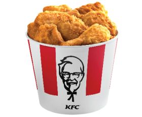 Essen, Kfc Restaurant, Chicken Bucket, Food Film, Kfc Chicken, Fast Food Items, Kentucky Fried, Popcorn Chicken, Ayam Goreng