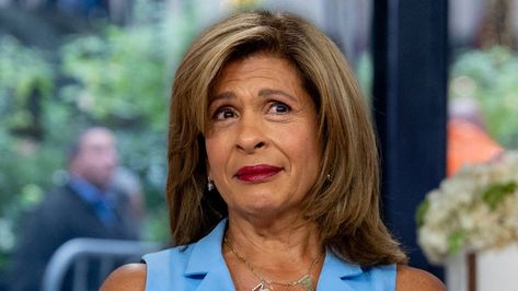 Hoda Kotb On The Reason That Pushed Her To Quit The ‘Today’ Show: “Something Has To Give If You Want Excellence” Lauren Lapkus, Lacey Chabert, Hoda Kotb, Steve Carell, Morning Show, Tv Host, Two Daughters, How To Wake Up Early, Film Awards