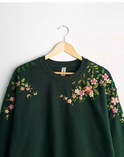 Pullover Embroidery Ideas, Embroidery Neckline Designs, Embroidery Clothes Ideas, Sweater Embroidery Ideas, Hand Embroidered Shirts, Embroidery On Chiffon, Hand Embroidered Sweatshirt, Hand Embroidered Sweater, Embroidery Jeans Diy