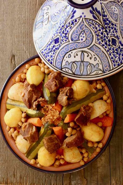 Traditional Tunisian Lamb Couscous - COUSCOUS Day Tunisian Couscous, Lamb Couscous, Argentina Food, Couscous Recipe, Tunisian Food, Tagine Recipes, Couscous Recipes, Lamb Stew, Chicken With Olives