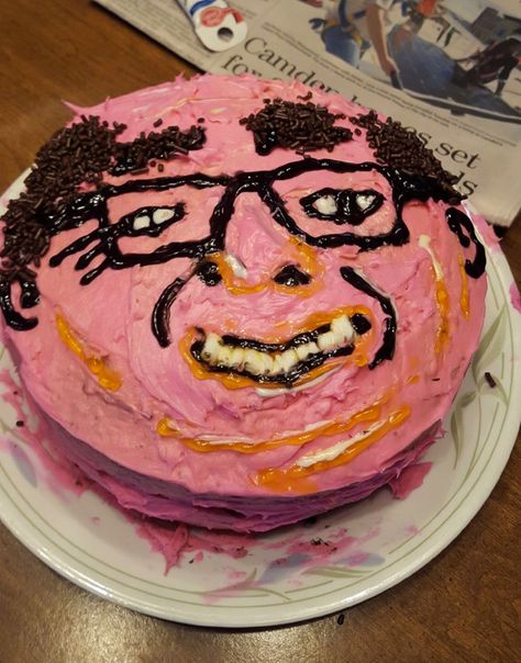 Cake Ugly, Goofy Cake, Tårta Design, Bad Cakes, Ugly Cakes, Cake Fails, Nursing Cake, Funny Birthday Cakes, Just Cakes