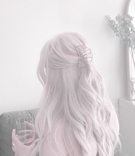 Long White Hair, White Blonde Hair, White Blonde, Hair Reference, Dream Hair, Aesthetic Hair, White Hair, Hair Designs, Pretty Hairstyles