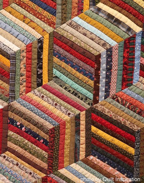 Tumbling Blocks Quilt, Colchas Quilting, Celtic Quilt, Crumb Quilt, Log Cabin Quilt Pattern, Tumbling Blocks, String Quilt, Abstract Quilt, Quilting Designs Patterns