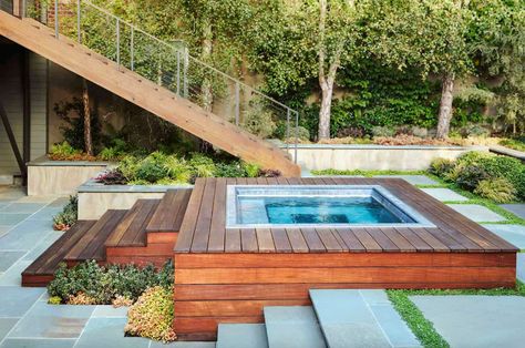 23 Amazing Outdoor Hot Tub Ideas For A Sanctuary Of Relaxation Luxury Hot Tubs, Hot Tub Landscaping, Wooden Pool, Deck Piscina, Hot Tub Patio, Hot Tub Designs, Modern Outdoor Living, Hot Tub Deck, Small Swimming Pools