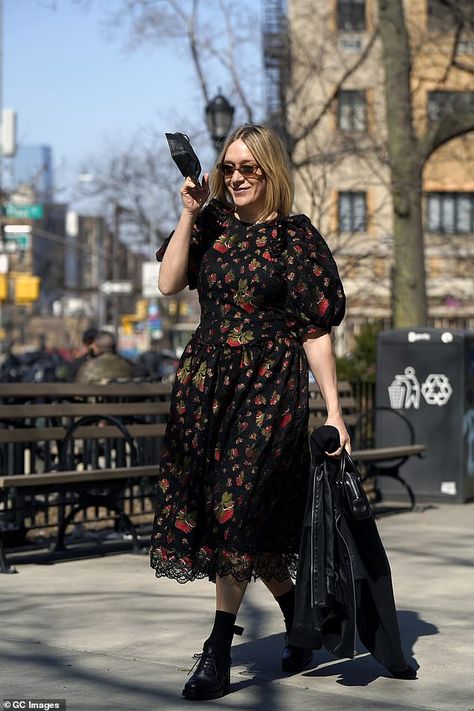 Glowing: Chloe Sevigny cut a stylish figure in a pretty flowery dress for a sunny stroll i... Emmy Awards Dresses, Chloe Sevigny Style, Chloë Sevigny, Flowery Dresses, Sheer Gown, Chloe Sevigny, Best Red Carpet Looks, French Girl Style, Best Style