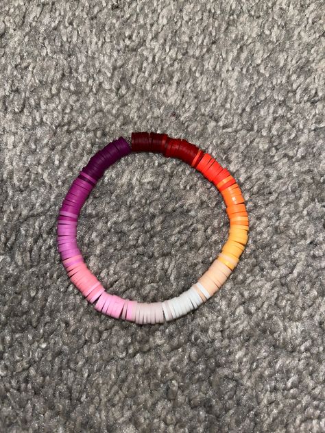 Sunrise Clay Bead Bracelet, Ombré Heishi Bracelet, Clay Bead Bracelet Ideas Sunset, Sunset Bracelet Colors, Ombre Clay Bead Bracelet, Sunset Clay Bead Bracelet, Sunset Bracelet, Make Clay Beads, Ombre Bracelet